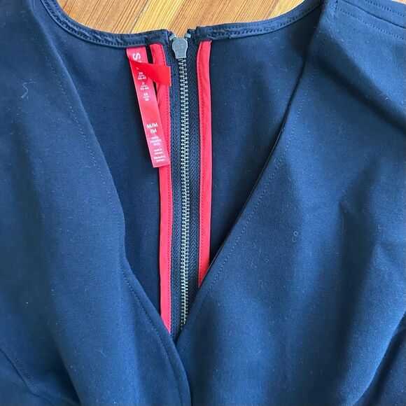 SPANX NWT Perfect Sleeveless Jumpsuit in Black Size M Petite - Picture 4 of 6